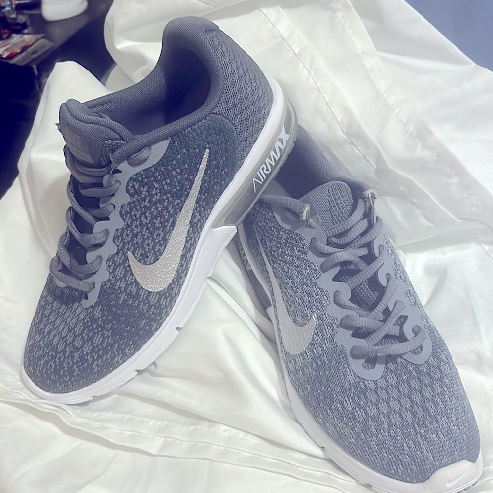 Women’s Grey Nike AirMax size 7